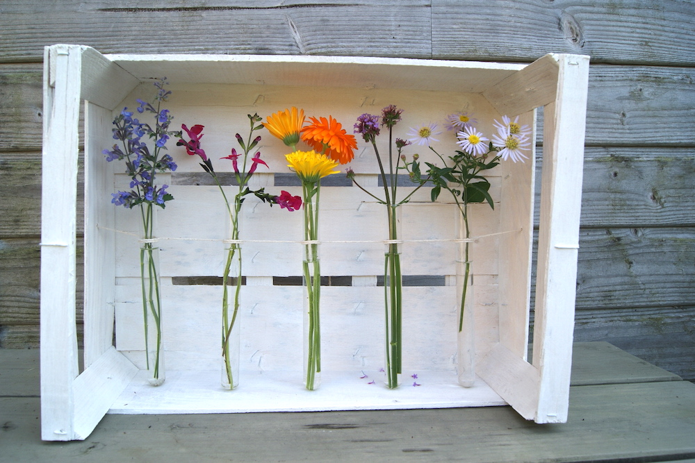 Tableau de mini-bouquets en cagette